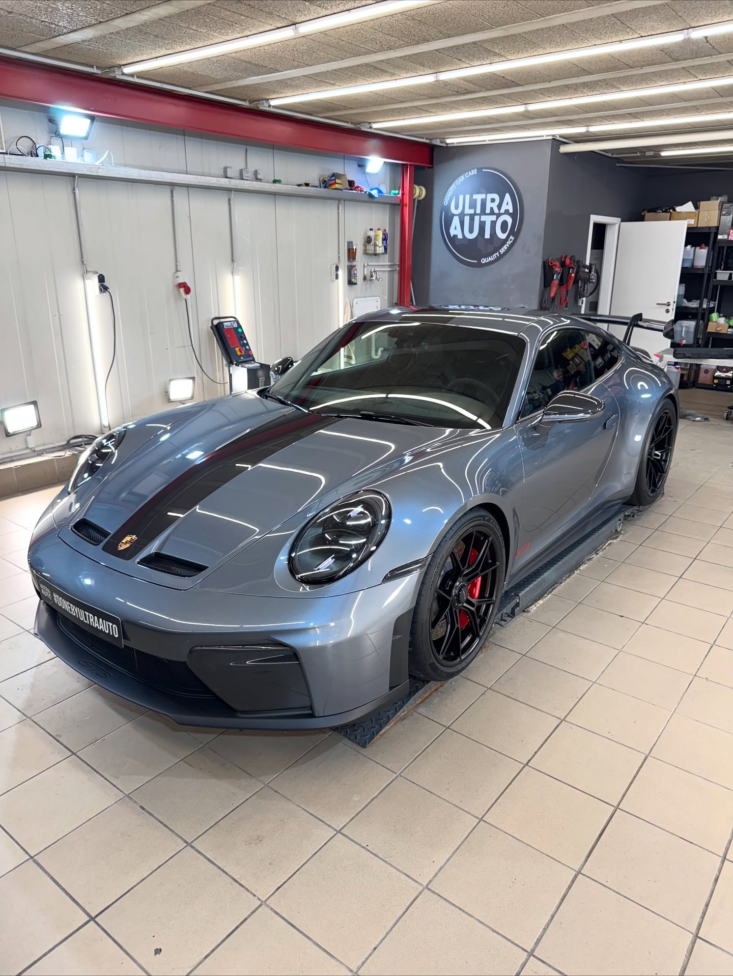 Porsche 911 - 992 GT3 Weissach